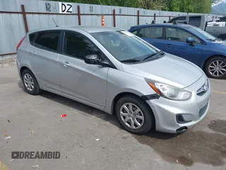 2012 Hyundai Accent GS z VIN KMHCT5AEXCU052174, wystawiony jako IAAI lot #42448720 z przebiegiem 278 451 mil mil oraz . Historia ofert i sprzedaży dostępna na DreamBid. Obrazek 1.