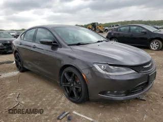 2015 Chrysler 200 S with VIN 1C3CCCDGXFN610811, listed as a Copart auction lot 55024335 with Not Provided miles and Clean Title. Bid and sale history available at carsss.com. Image 4.