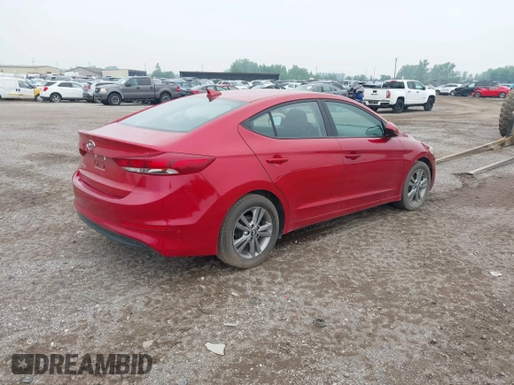 2017 Hyundai Elantra SE z VIN 5NPD84LF4HH151729, wystawiony jako IAAI lot #41840813 z przebiegiem 82 681 mil mil oraz . Historia ofert i sprzedaży dostępna na DreamBid. Obrazek 4.