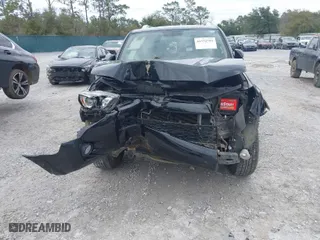 2018 Toyota 4Runner SR5 with VIN JTEBU5JR1J5593651, listed as a IAAI auction lot 41332793 with 1 mi miles. Bid and sale history available at carsss.com. Image 6.