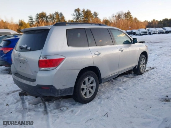 2012 Toyota Highlander with VIN 5TDBK3EH6CS154393, listed as a IAAI auction lot 41541058 with 143,314 mi miles. Bid and sale history available at carsss.com. Image 4.