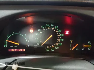 1996 Saab 900 z VIN YS3DD55B9T2035845, wystawiony jako Copart lot #82911604 z przebiegiem 110 077 mil mil oraz Szkoda całkowita • Salvage title. Historia ofert i sprzedaży dostępna na DreamBid. Obrazek 9.