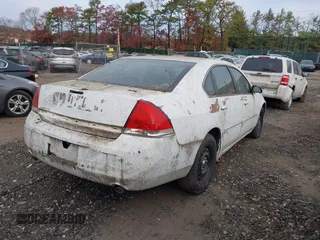 2007 Chevrolet Impala Police Pkg Police Pkg 9C1 with VIN 2G1WS58R079292150, listed as a IAAI auction lot 40882064 with 9 mi miles. Bid and sale history available at carsss.com. Image 4.