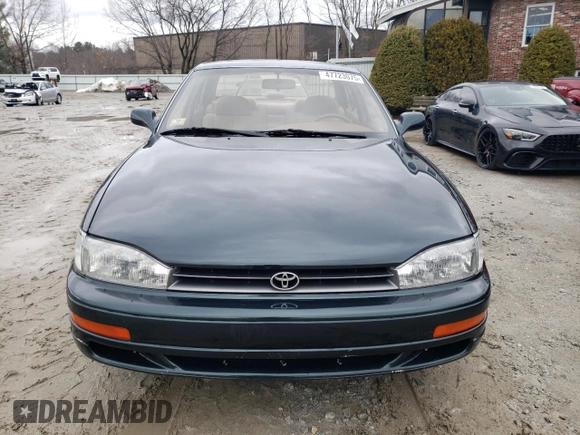1994 Toyota Camry LE z VIN 4T1GK12E9RU063977, wystawiony jako Copart lot #47723075 z przebiegiem 74 854 mil mil oraz Czysty tytuł • Clean title. Historia ofert i sprzedaży dostępna na DreamBid. Obrazek 5.