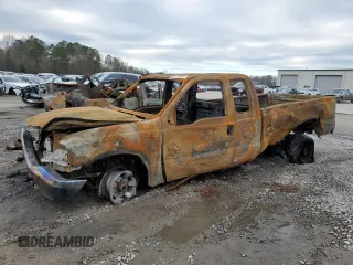 1999 Ford Super Duty F-250 XL with VIN 1FTNX21FXXED03560, listed as a Copart auction lot 88115035 with 0 mi miles and Salvage Title. Bid and sale history available at carsss.com. Image 1.