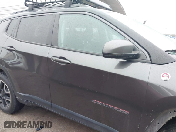 2019 Jeep Compass Trailhawk with VIN 3C4NJDDB1KT739938, listed as a IAAI auction lot 41411173 with 140,396 mi miles and . Bid and sale history available at carsss.com. Image 13.