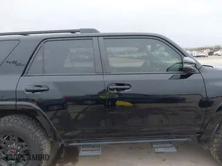 2019 Toyota 4Runner SR5 with VIN JTEBU5JR6K5725188, listed as a IAAI auction lot 41387925 with 96,544 mi miles. Bid and sale history available at carsss.com. Image 14.