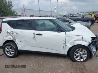 2023 Kia Soul LX with VIN KNDJ23AU2P7851980, listed as a IAAI auction lot 42115709 with 1 mi miles. Bid and sale history available at carsss.com. Image 14.