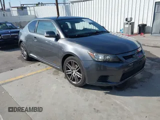 2011 Scion tC z VIN JTKJF5C78B3001304, wystawiony jako IAAI lot #41614879 z przebiegiem 112 909 mil mil oraz . Historia ofert i sprzedaży dostępna na DreamBid. Obrazek 1.