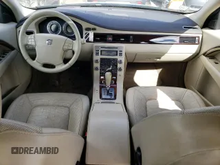 2007 Volvo S80 V8 with VIN YV1AH852X71026271, listed as a Copart auction lot 46933095 with 161,484 mi miles and Salvage Title. Bid and sale history available at carsss.com. Image 8.