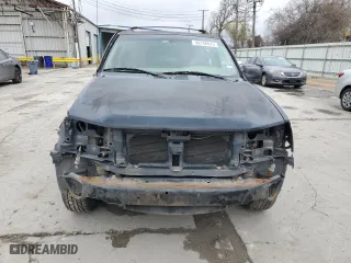 2004 Chevrolet TrailBlazer LT with VIN 1GNDS13S842420511, listed as a Copart auction lot 42740975 with 184,192 mi miles and Salvage Title. Bid and sale history available at carsss.com. Image 5.