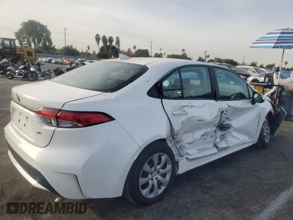 2020 Toyota Corolla LE with VIN 5YFEPRAE6LP023101, listed as a Copart auction lot 80712564 with 151,795 mi miles and Salvage Title. Bid and sale history available at carsss.com. Image 3.