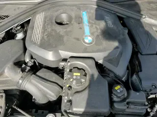 2018 BMW 3 Series 330e с VIN WBA8E1C59JA171646, выставлен на аукционе Copart как лот 81773745 с пробегом 91 217 миль миль и Списание • Salvage title. История ставок и продаж доступна на DreamBid. Изображение 13.