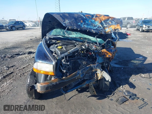 2001 Dodge Dakota z VIN 1B7FL26X51S228910, wystawiony jako IAAI lot #41421045 z przebiegiem Nie podano mil oraz . Historia ofert i sprzedaży dostępna na DreamBid. Obrazek 6.