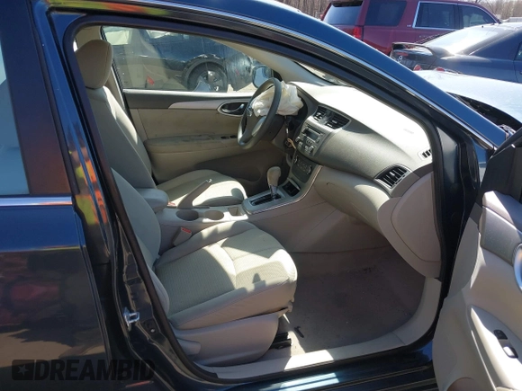 2014 Nissan Sentra SR z VIN 3N1AB7AP5EL687248, wystawiony jako IAAI lot #41880021 z przebiegiem 154 634 mil mil oraz . Historia ofert i sprzedaży dostępna na DreamBid. Obrazek 5.