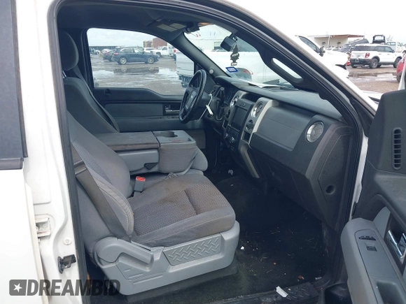2012 Ford F-150 XL z VIN 1FTFW1CF7CKD51849, wystawiony jako IAAI lot #41659509 z przebiegiem 493 628 mil mil oraz . Historia ofert i sprzedaży dostępna na DreamBid. Obrazek 5.