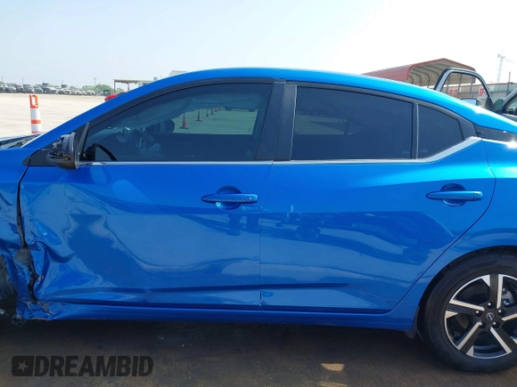 2024 Nissan Sentra SV with VIN 3N1AB8CV3RY282385, listed as a IAAI auction lot 41922422 with 25,671 mi miles and . Bid and sale history available at DreamBid. Image 14.