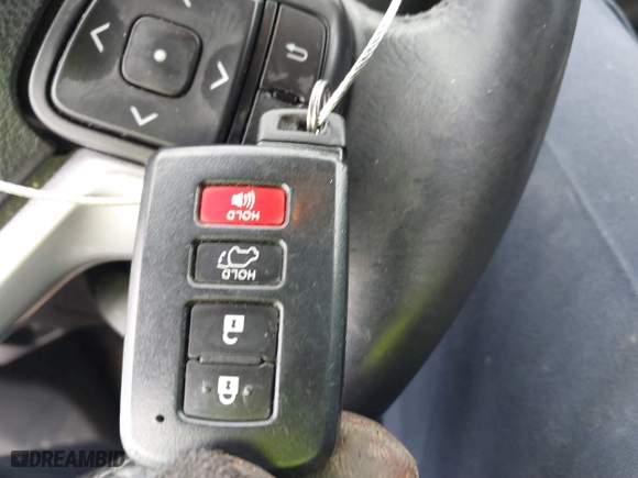 2014 Toyota Highlander XLE with VIN 5TDKKRFH0ES012481, listed as a IAAI auction lot 41687100 with 158,538 mi miles. Bid and sale history available at carsss.com. Image 11.