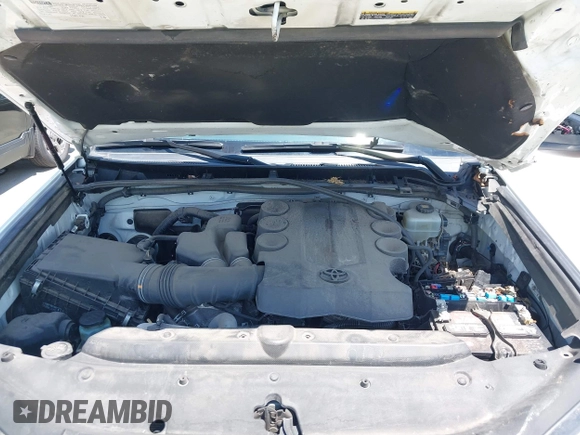 2018 Toyota 4Runner SR5 with VIN JTEBU5JRXJ5595186, listed as a IAAI auction lot 42607713 with 83,592 mi miles and . Bid and sale history available at DreamBid. Image 10.