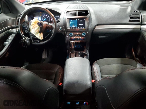 2018 Ford Explorer XLT z VIN 1FM5K8DH0JGC93756, wystawiony jako Copart lot #62513145 z przebiegiem 110 049 mil mil oraz Szkoda całkowita • Salvage title. Historia ofert i sprzedaży dostępna na DreamBid. Obrazek 8.