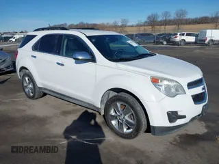 2015 Chevrolet Equinox LT with VIN 2GNFLFEK4F6435836, listed as a IAAI auction lot 41664244 with 175,000 mi miles. Bid and sale history available at carsss.com. Image 1.