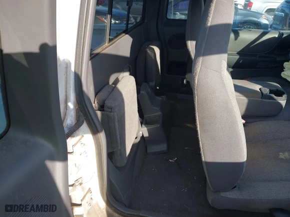 2002 Ford Ranger XL Fleet with VIN 1FTYR44U32PA52519, listed as a IAAI auction lot 41450939 with 273,014 mi miles. Bid and sale history available at carsss.com. Image 8.