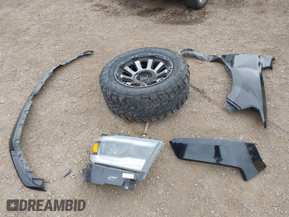 2019 Ram 1500 Big Horn z VIN 1C6RREFT4KN769609, wystawiony jako IAAI lot #42401229 z przebiegiem 46 049 mil mil oraz . Historia ofert i sprzedaży dostępna na DreamBid. Obrazek 12.