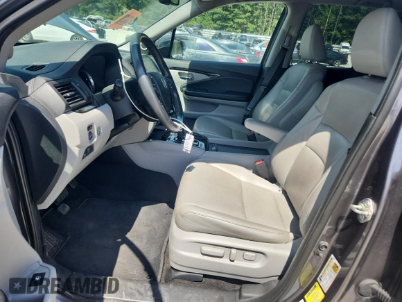 2017 Honda Ridgeline RTL-E with VIN 5FPYK3F79HB031142, listed as a Copart auction lot 62365885 with 134,517 mi miles and Salvage title. Bid and sale history available at DreamBid. Image 7.