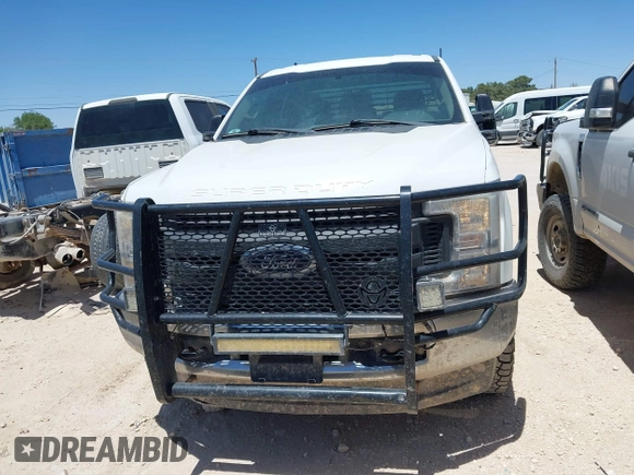 2017 Ford F-250 XLT с VIN 1FT7X2B64HED35283, выставлен на аукционе IAAI как лот 42292819 с пробегом 241 343 миль миль и . История ставок и продаж доступна на DreamBid. Изображение 12.
