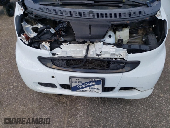2011 Smart fortwo Pure with VIN WMEEJ3BAXBK447292, listed as a Copart auction lot 73308384 with 35,166 mi miles and Salvage title. Bid and sale history available at DreamBid. Image 11.