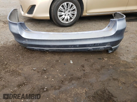 2006 Toyota Matrix STD z VIN 2T1KR32E86C582856, wystawiony jako Copart lot #51451135 z przebiegiem 216 153 mil mil oraz Szkoda całkowita • Salvage title. Historia ofert i sprzedaży dostępna na DreamBid. Obrazek 13.