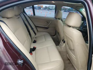 2007 BMW 3 Series 328i z VIN WBAVA33547KX76185, wystawiony jako Copart lot #57923175 z przebiegiem 177 710 mil mil oraz Czysty tytuł • Clean title. Historia ofert i sprzedaży dostępna na DreamBid. Obrazek 10.