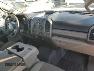 2019 Ford Super Duty F-250 SRW XL with VIN 1FTBF2A61KEE66449, listed as a Copart auction lot 87896505 with 106,429 mi miles and Salvage Title. Bid and sale history available at carsss.com. Image 8.