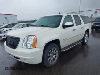 2011 GMC Yukon XL Denali z VIN 1GKS2MEF5BR178383, wystawiony jako IAAI lot #42331419 z przebiegiem 247 193 mil mil oraz . Historia ofert i sprzedaży dostępna na DreamBid. Obrazek 19.