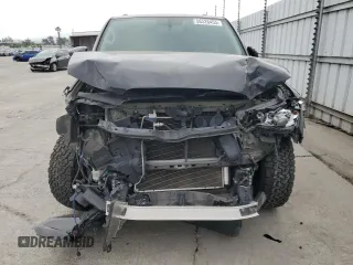 2019 Toyota 4Runner SR5 с VIN JTEBU5JR7K5688975, выставлен на аукционе Copart как лот 56526455 с пробегом 76 493 миль миль и Списание • Salvage title. История ставок и продаж доступна на DreamBid. Изображение 5.