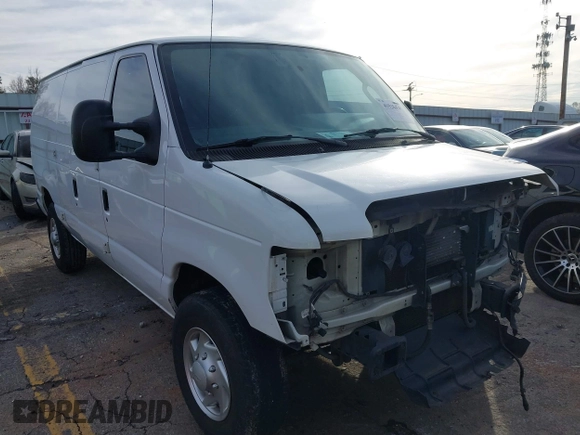 2013 Ford Econoline Cargo Commercial z VIN 1FTNE2EL8DDA63769, wystawiony jako IAAI lot #41520478 z przebiegiem 156 000 mil mil oraz . Historia ofert i sprzedaży dostępna na DreamBid. Obrazek 1.