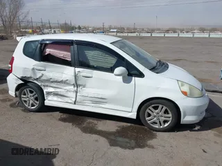 2007 Honda Fit Sport z VIN JHMGD38657S030086, wystawiony jako IAAI lot #41699824 z przebiegiem 224 648 mil mil oraz . Historia ofert i sprzedaży dostępna na DreamBid. Obrazek 13.