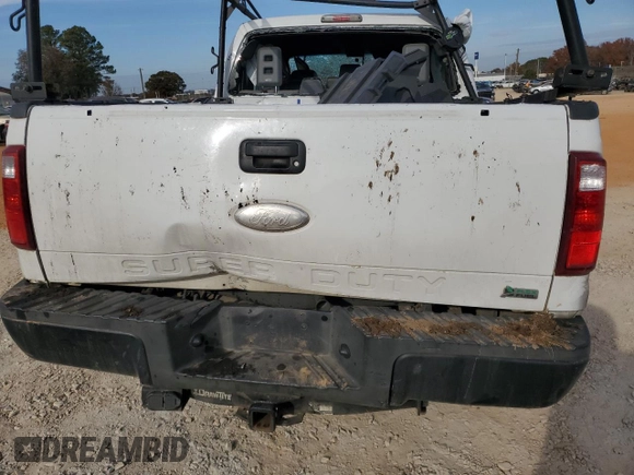 2011 Ford F-250 XL with VIN 1FT7X2B61BEC53986, listed as a Copart auction lot 83654014 with Not Provided miles and Salvage Title. Bid and sale history available at DreamBid. Image 10.