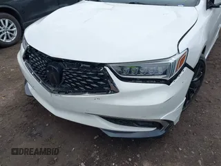 2019 Acura TLX w/Advance Pkg with VIN 19UUB3F84KA003847, listed as a IAAI auction lot 41735006 with 999,999 mi miles. Bid and sale history available at carsss.com. Image 6.