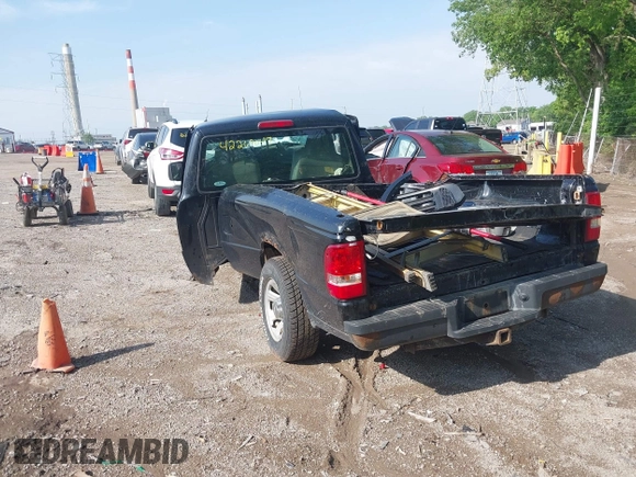 2009 Ford Ranger XL z VIN 1FTYR10D39PA08891, wystawiony jako IAAI lot #42269047 z przebiegiem 321 868 mil mil oraz . Historia ofert i sprzedaży dostępna na DreamBid. Obrazek 3.