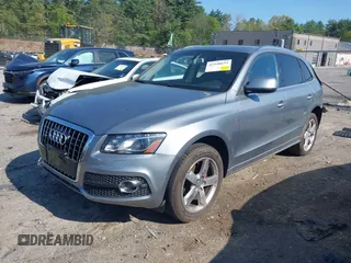 2011 Audi Q5 Premium Plus z VIN WA1DKAFP8BA075736, wystawiony jako IAAI lot #42240625 z przebiegiem 130 788 mil mil oraz . Historia ofert i sprzedaży dostępna na DreamBid. Obrazek 2.