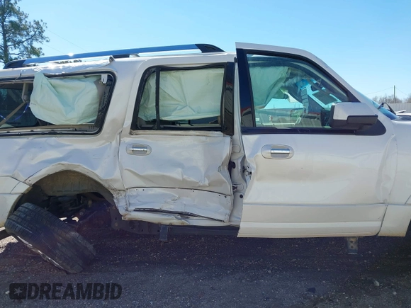2013 Ford Expedition EL Limited with VIN 1FMJK1K58DEF66375, listed as a IAAI auction lot 41735385 with 188,340 mi miles. Bid and sale history available at carsss.com. Image 13.