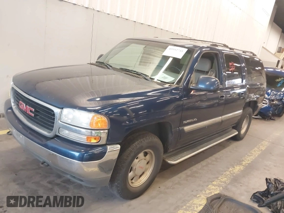 2000 GMC Yukon XL SLT with VIN 3GKFK16T3YG135321, listed as a IAAI auction lot 40952741 with 204,820 mi miles. Bid and sale history available at carsss.com. Image 2.