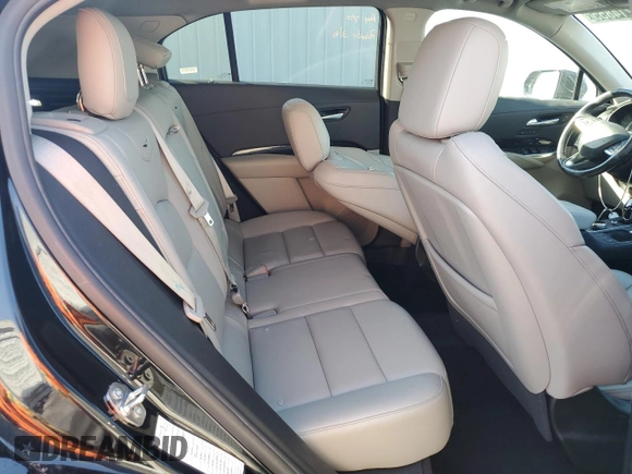 2023 Cadillac XT4 FWD Premium Luxury z VIN 1GYFZCR44PF175022, wystawiony jako Copart lot #49214855 z przebiegiem 50 234 mil mil oraz Nie do naprawy • Non repairable. Historia ofert i sprzedaży dostępna na DreamBid. Obrazek 11.