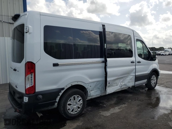 2024 Ford Transit Passenger XL z VIN 1FBAX2C85RKA36446, wystawiony jako Copart lot #60238785 z przebiegiem 325 mil mil oraz Czysty tytuł • Clean title. Historia ofert i sprzedaży dostępna na DreamBid. Obrazek 3.