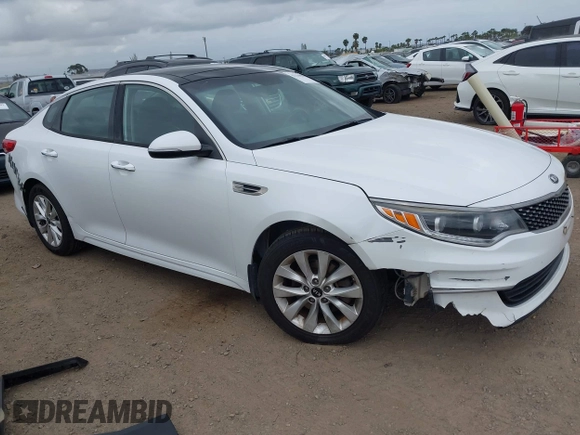 2016 Kia Optima EX with VIN 5XXGU4L31GG086203, listed as a IAAI auction lot 42128099 with 157,988 mi miles. Bid and sale history available at carsss.com. Image 1.