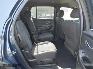 2022 Chevrolet Traverse LT Cloth with VIN 1GNERGKW5NJ163323, listed as a IAAI auction lot 40683777 with 47,505 mi miles. Bid and sale history available at carsss.com. Image 8.