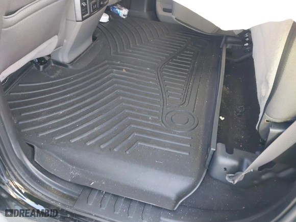 2018 Ford F-150 XL with VIN 1FTEW1C5XJFD24752, listed as a IAAI auction lot 41083959 with NaN miles. Bid and sale history available at carsss.com. Image 8.