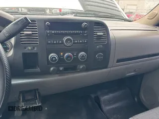 2013 Chevrolet Silverado 1500 with VIN 1GB4CZC80DF118121, listed as a Copart auction lot 52167385 with 258,887 mi miles and Clean Title. Bid and sale history available at DreamBid. Image 9.