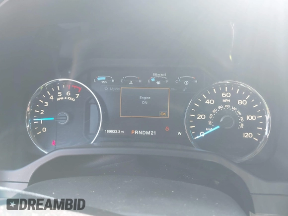 2015 Ford F-150 XLT with VIN 1FTEW1EG0FKE59929, listed as a IAAI auction lot 42161771 with 189,933 mi miles. Bid and sale history available at carsss.com. Image 7.